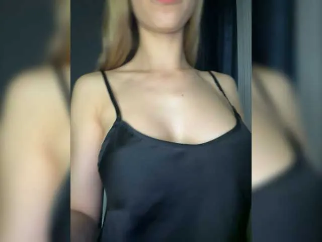 Live sex webcam photo for -MyBae- #276522768