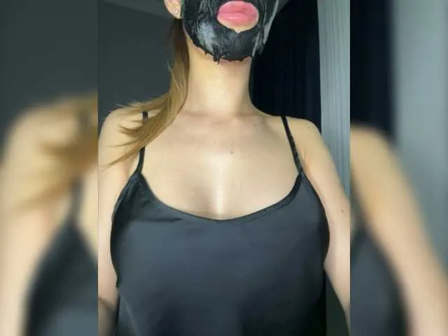 Live sex webcam photo for -MyBae- #276635097