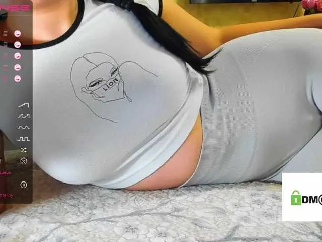 Live sex webcam photo for -Nensi- #275564761