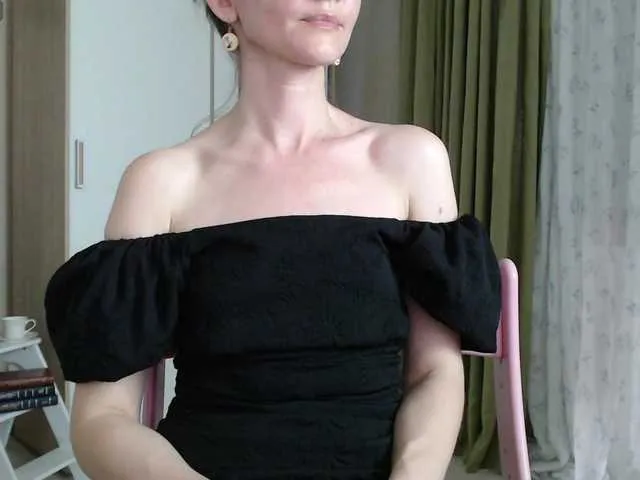 Live sex webcam photo for -Neva- #291192129