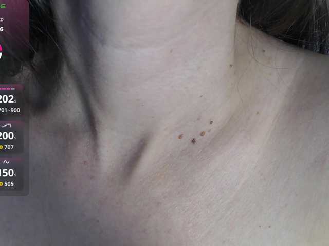 Live sex webcam photo for -Neva- #292052883