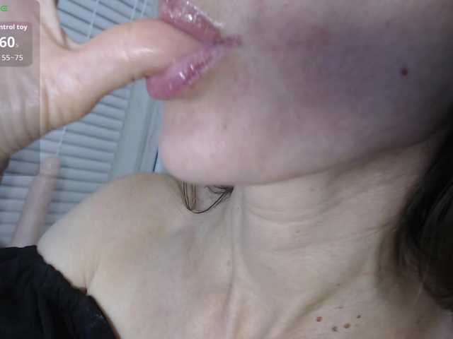 Live sex webcam photo for -Neva- #292118893