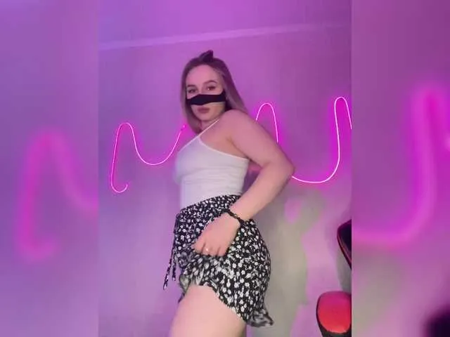 Live sex webcam photo for -OKINAWA- #290676874