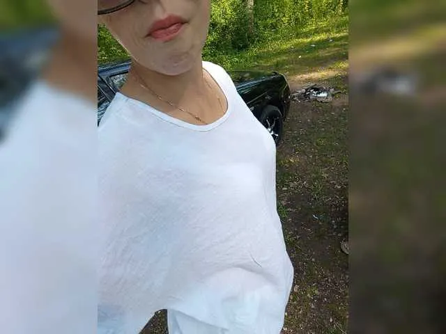 Live sex webcam photo for -Pypsiki- #275883153