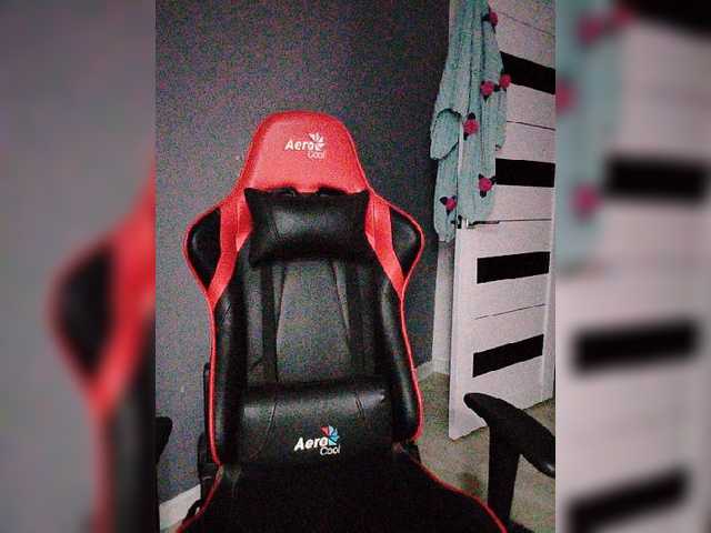 Live sex webcam photo for -Quasarrr- #277370825