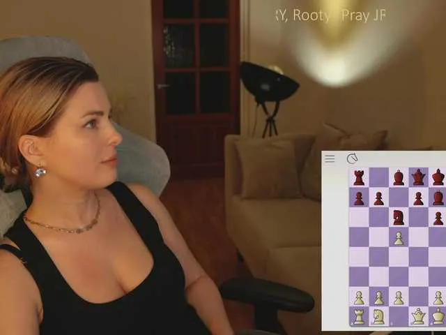 Live sex webcam photo for -Queen-Maria- #291705120