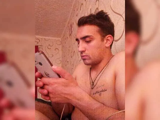 Live sex webcam photo for -RUS- #278043192