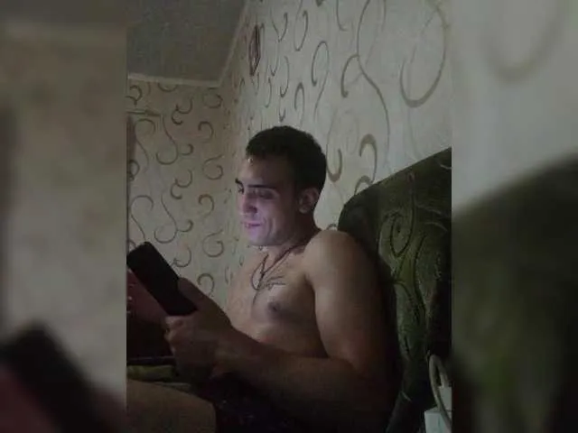 Live sex webcam photo for -RUS- #278270318