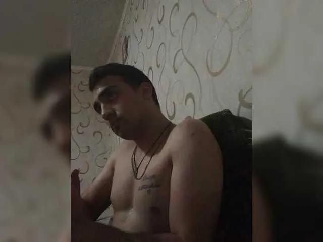 Live sex webcam photo for -RUS- #284347833