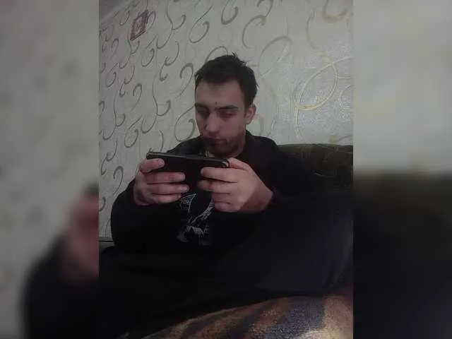 Live sex webcam photo for -RUS- #290235430