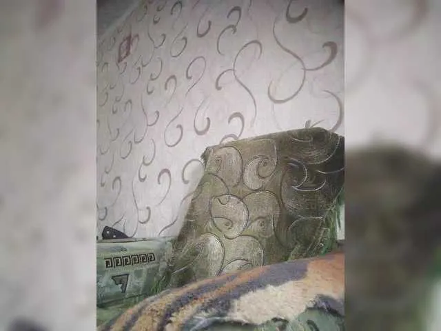Live sex webcam photo for -RUS- #290248704