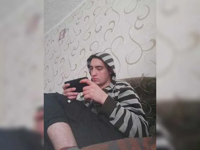 Live sex webcam photo for -RUS- #290307833