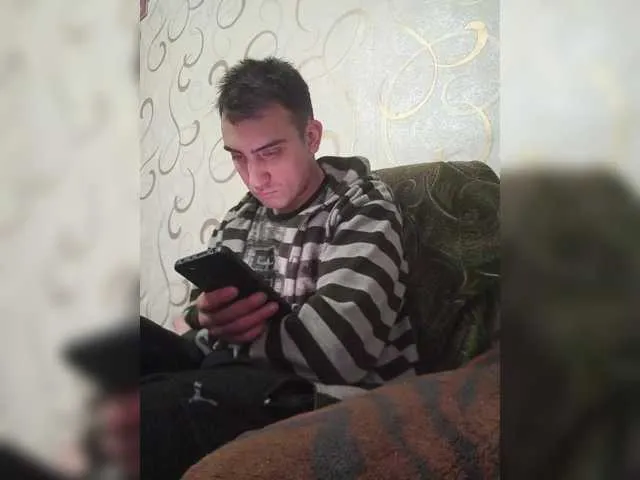 Live sex webcam photo for -RUS- #290315007