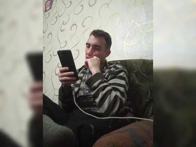 Live sex webcam photo for -RUS- #290317009