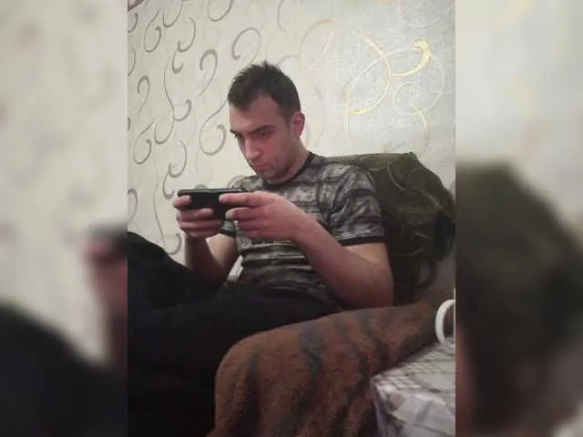 Live sex webcam photo for -RUS- #290334903