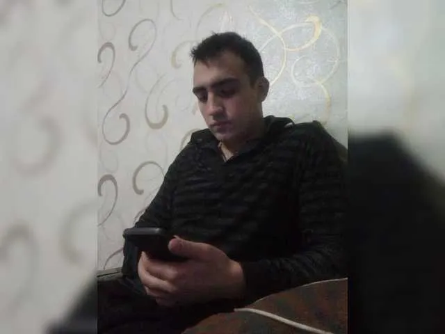 Live sex webcam photo for -RUS- #290336114