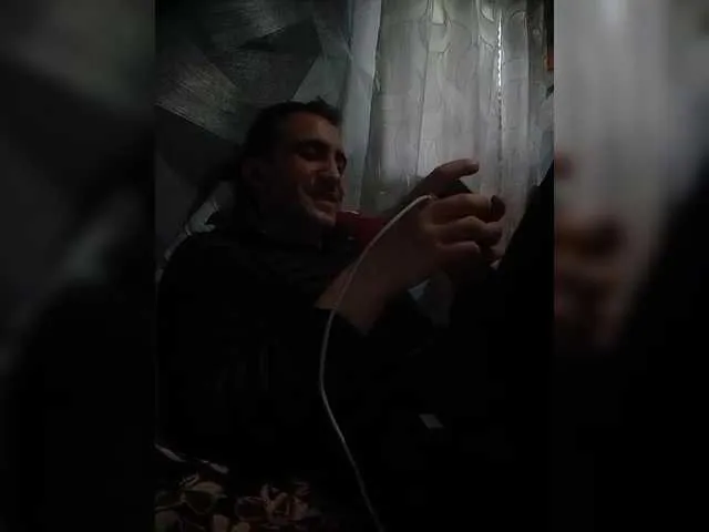 Live sex webcam photo for -RUS- #290675830