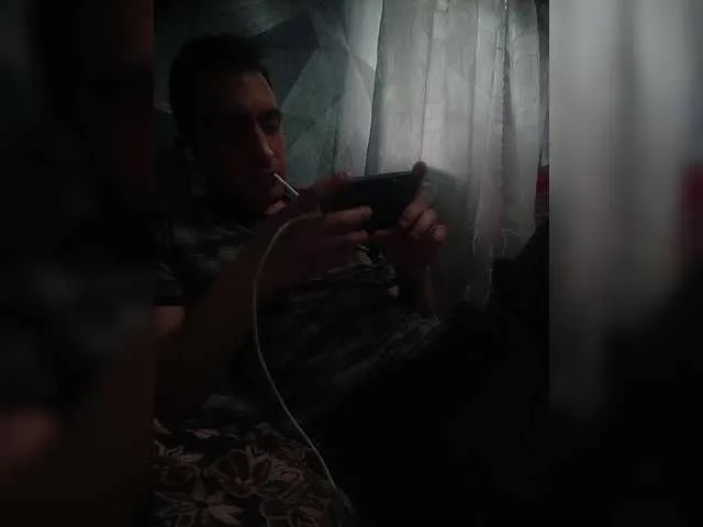 Live sex webcam photo for -RUS- #290695392