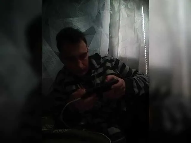 Live sex webcam photo for -RUS- #290709694