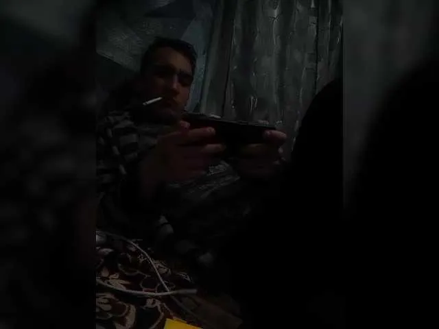 Live sex webcam photo for -RUS- #290718962