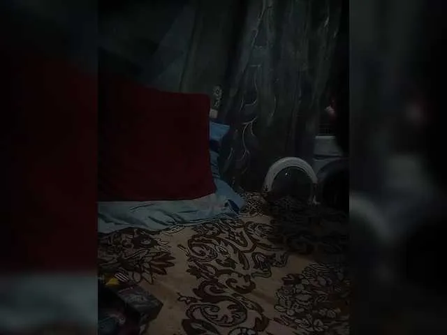 Live sex webcam photo for -RUS- #290829339