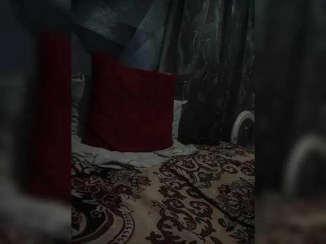 Live sex webcam photo for -RUS- #290910298