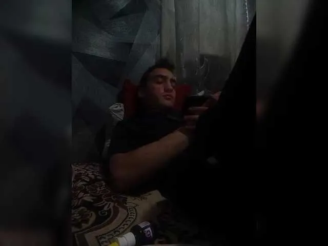 Live sex webcam photo for -RUS- #290950637