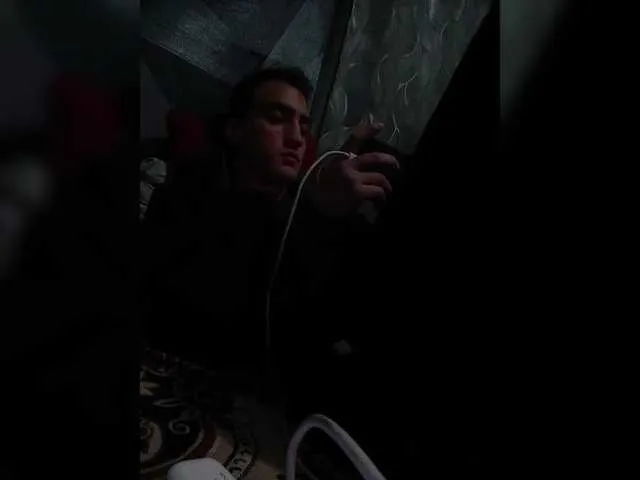 Live sex webcam photo for -RUS- #290966355