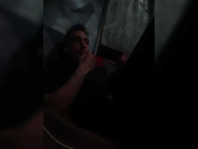 Live sex webcam photo for -RUS- #290986185