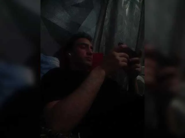 Live sex webcam photo for -RUS- #291085024