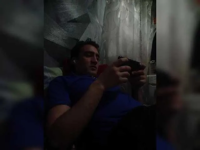 Live sex webcam photo for -RUS- #291104197