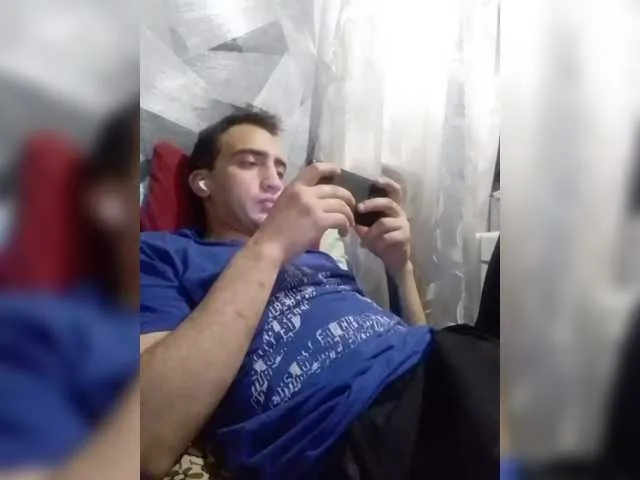 Live sex webcam photo for -RUS- #291144328