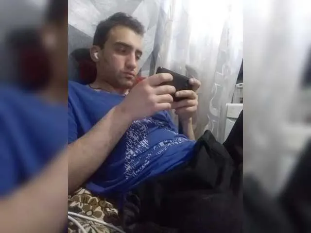 Live sex webcam photo for -RUS- #291173275