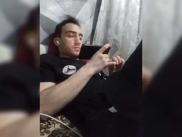 Live sex webcam photo for -RUS- #291180247