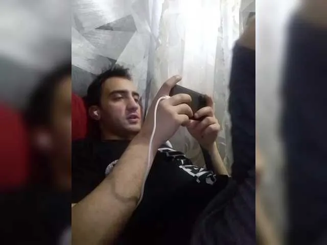 Live sex webcam photo for -RUS- #291219042