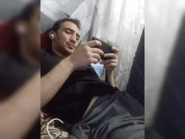 Live sex webcam photo for -RUS- #291252700