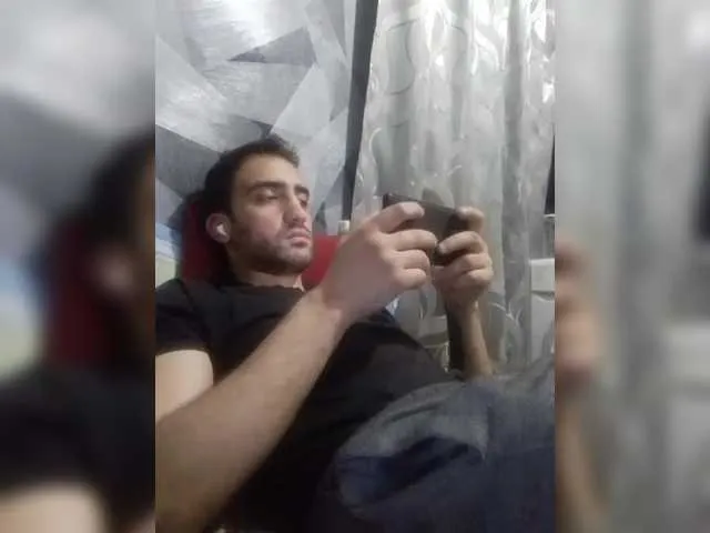 Live sex webcam photo for -RUS- #291273537