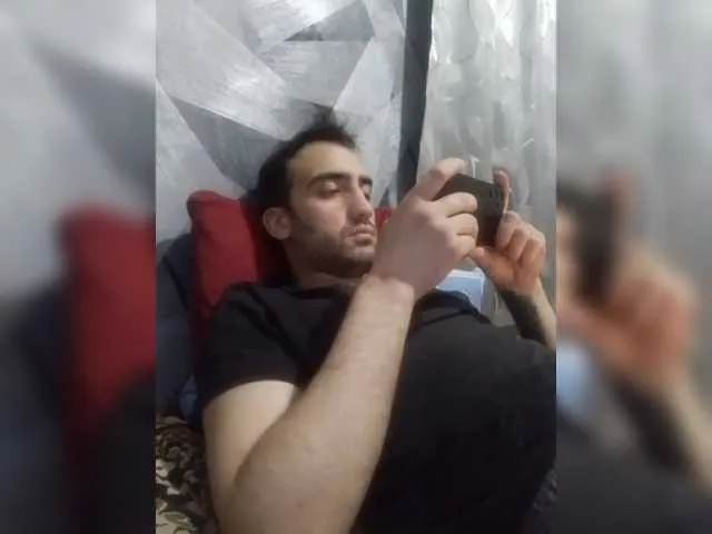 Live sex webcam photo for -RUS- #291279969