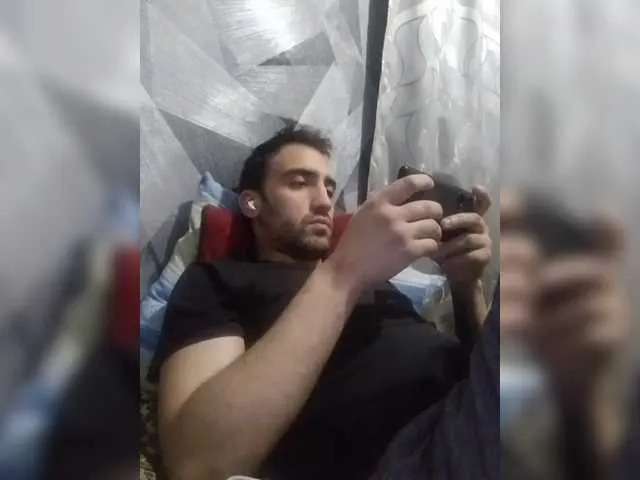 Live sex webcam photo for -RUS- #291294059