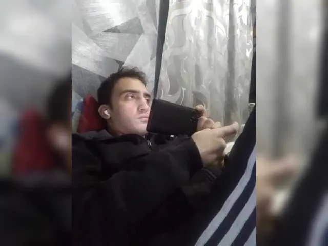 Live sex webcam photo for -RUS- #291314330