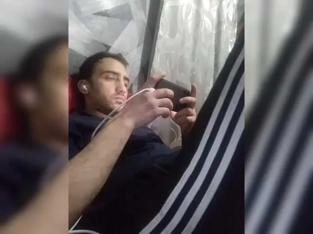 Live sex webcam photo for -RUS- #291366286