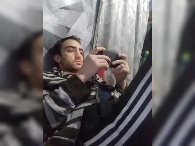 Live sex webcam photo for -RUS- #291385864