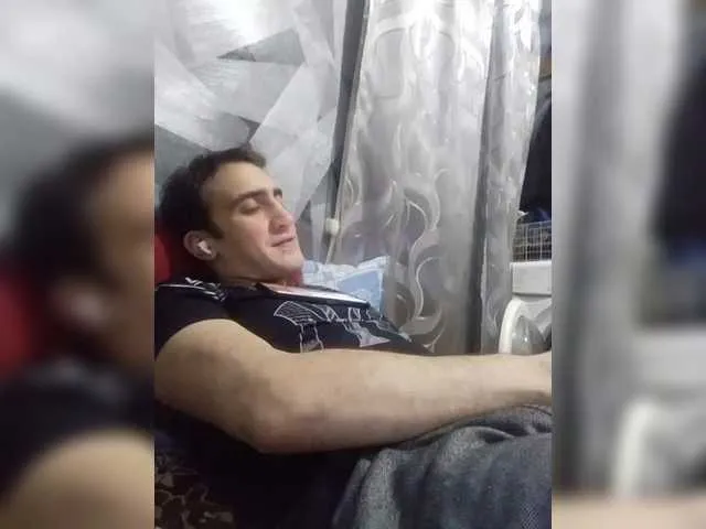 Live sex webcam photo for -RUS- #291400819