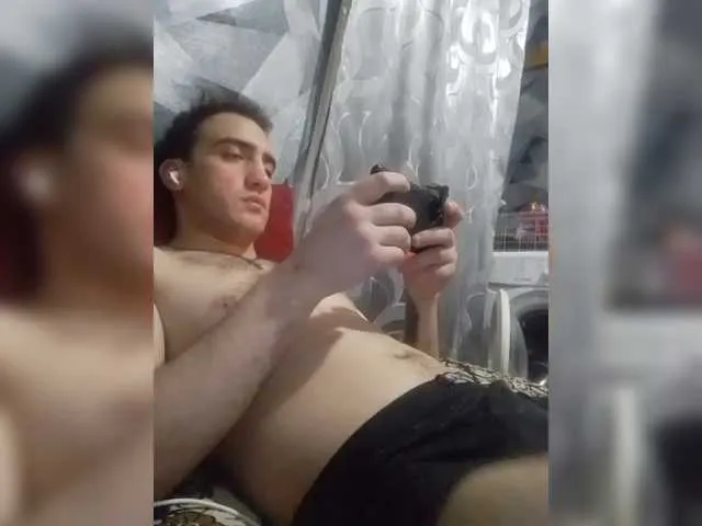 Live sex webcam photo for -RUS- #291474922