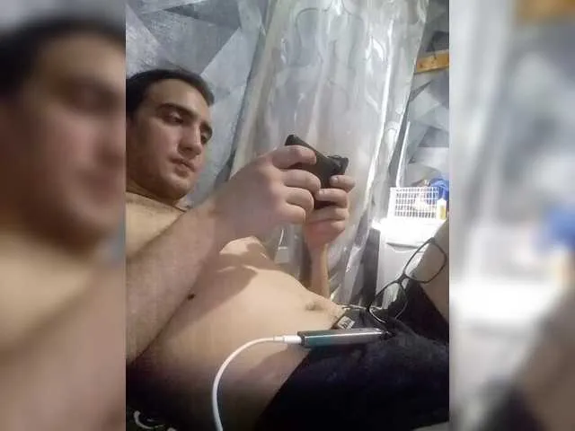 Live sex webcam photo for -RUS- #291494619