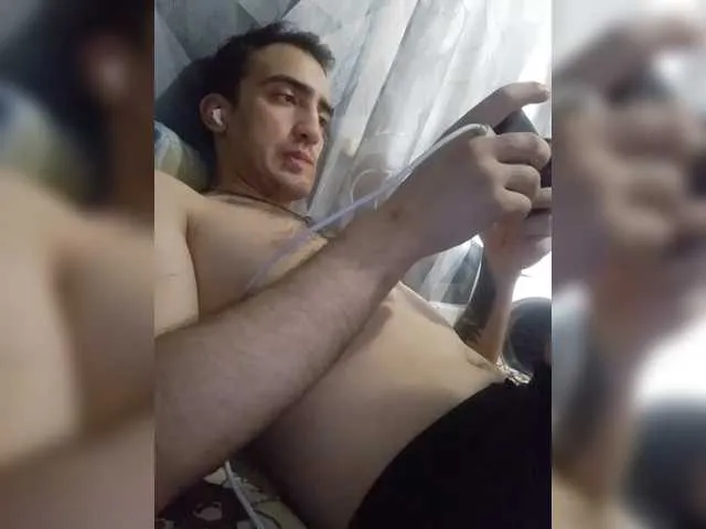 Live sex webcam photo for -RUS- #291548191