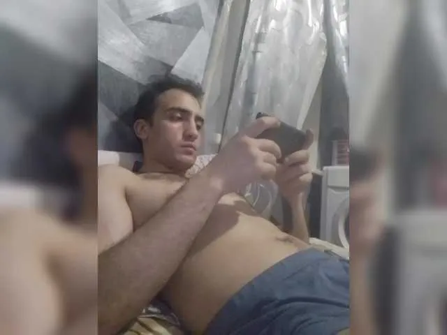 Live sex webcam photo for -RUS- #291605930