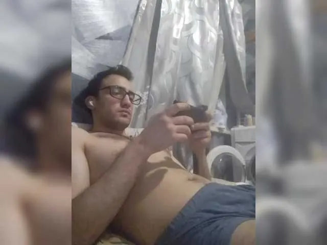 Live sex webcam photo for -RUS- #291623843