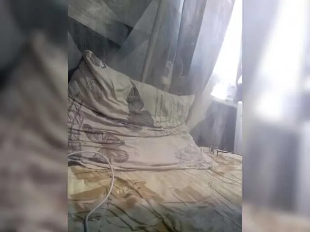 Live sex webcam photo for -RUS- #291662139