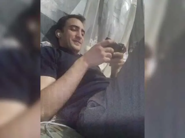 Live sex webcam photo for -RUS- #291664107